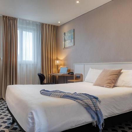 Loudéac Brit Hotel Les Voyageurs מראה חיצוני תמונה